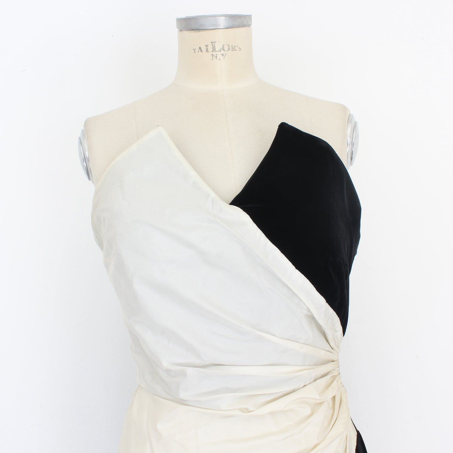 Pancaldi Black White Silk Vlevet Evening Sheath Dress Vintage 80s