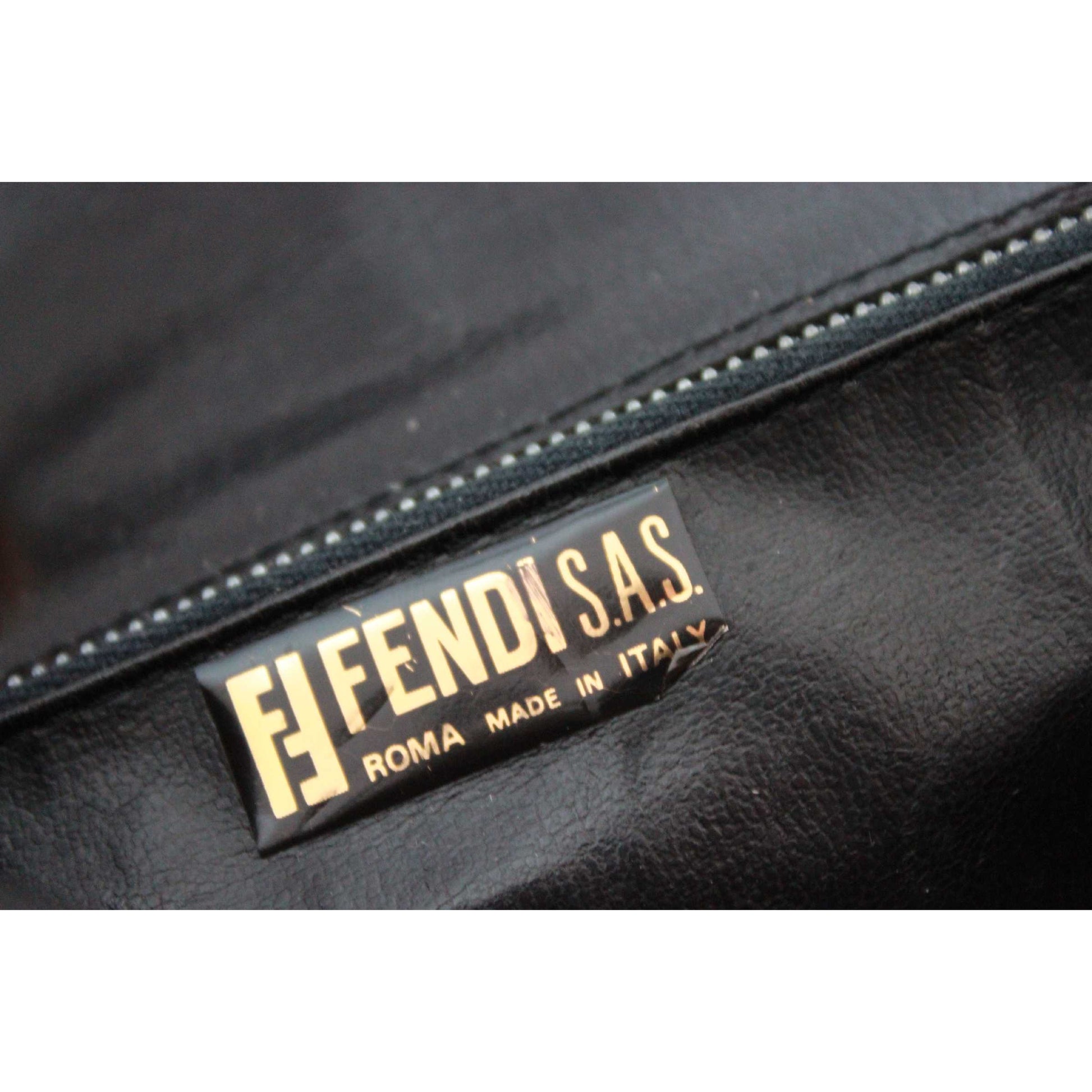 Vintage FENDI genuine black leather kelly style shoulder bag with croc –  eNdApPi ***where you can find your favorite designer  vintages..authentic, affordable, and lovable.